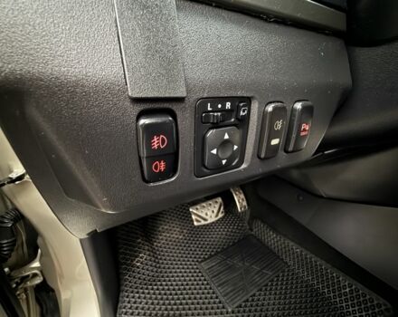 Бежевый Мицубиси Паджеро, объемом двигателя 3.2 л и пробегом 189 тыс. км за 18500 $, фото 13 на Automoto.ua