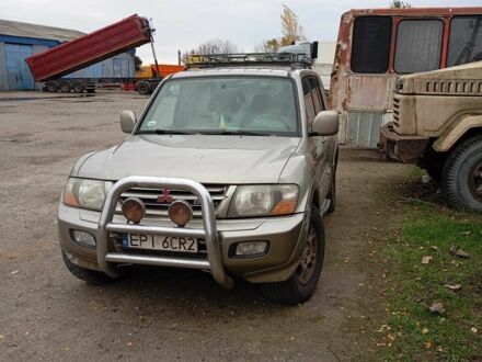 Бежевый Мицубиси Паджеро, объемом двигателя 0 л и пробегом 370 тыс. км за 1425 $, фото 1 на Automoto.ua