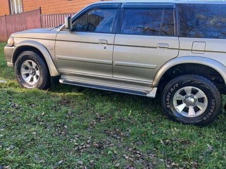 Мицубиси Паджеро 2007 в Межгорье на Automoto.ua Бежевый Мицубиси Паджеро, объемом двигателя 2.97 л и пробегом 236 тыс. км за 8800 $, фото 1 на Automoto.ua