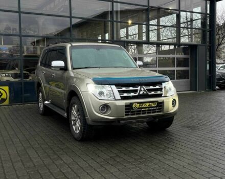 Бежевий Міцубісі Паджеро, об'ємом двигуна 3.2 л та пробігом 146 тис. км за 19200 $, фото 1 на Automoto.ua