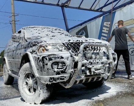 Чорний Міцубісі Паджеро, об'ємом двигуна 2.5 л та пробігом 300 тис. км за 9000 $, фото 2 на Automoto.ua