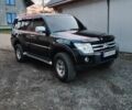 Чорний Міцубісі Паджеро, об'ємом двигуна 3 л та пробігом 320 тис. км за 11700 $, фото 2 на Automoto.ua