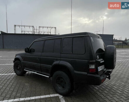 Черный Мицубиси Паджеро, объемом двигателя 2.84 л и пробегом 413 тыс. км за 7700 $, фото 2 на Automoto.ua