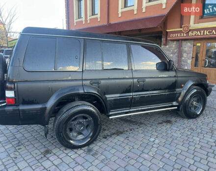 Черный Мицубиси Паджеро, объемом двигателя 2.84 л и пробегом 400 тыс. км за 6777 $, фото 4 на Automoto.ua