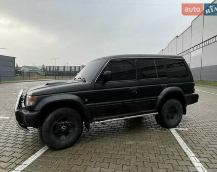 Черный Мицубиси Паджеро, объемом двигателя 2.84 л и пробегом 413 тыс. км за 7700 $, фото 1 на Automoto.ua