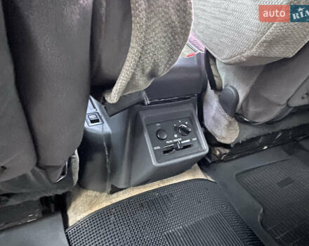 Черный Мицубиси Паджеро, объемом двигателя 2.84 л и пробегом 413 тыс. км за 7700 $, фото 12 на Automoto.ua