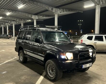 Чорний Міцубісі Паджеро, об'ємом двигуна 2.5 л та пробігом 284 тис. км за 2700 $, фото 1 на Automoto.ua