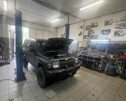 Чорний Міцубісі Паджеро, об'ємом двигуна 2.8 л та пробігом 300 тис. км за 2650 $, фото 4 на Automoto.ua