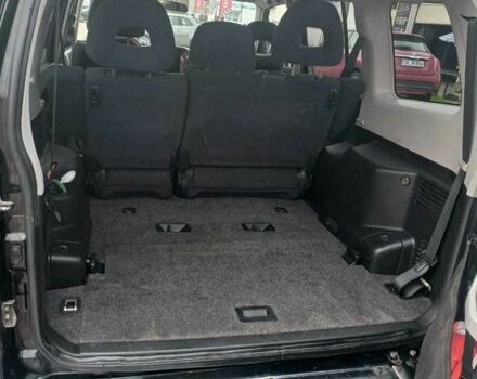 Чорний Міцубісі Паджеро, об'ємом двигуна 3.2 л та пробігом 300 тис. км за 1797 $, фото 6 на Automoto.ua