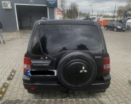 Міцубісі Паджеро 2000 у Дрогобичі на Automoto.ua Чорний Міцубісі Паджеро, об'ємом двигуна 2 л та пробігом 260 тис. км за 6000 $, фото 2 на Automoto.ua