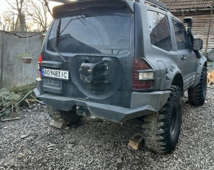 Черный Мицубиси Паджеро, объемом двигателя 3.2 л и пробегом 400 тыс. км за 11000 $, фото 2 на Automoto.ua