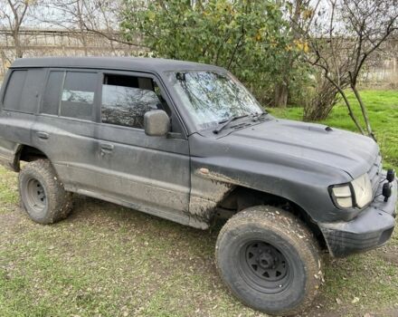 Чорний Міцубісі Паджеро, об'ємом двигуна 2.8 л та пробігом 300 тис. км за 2650 $, фото 1 на Automoto.ua