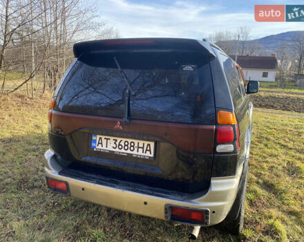 Черный Мицубиси Паджеро, объемом двигателя 2.97 л и пробегом 340 тыс. км за 4400 $, фото 4 на Automoto.ua