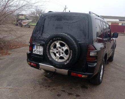 Черный Мицубиси Паджеро, объемом двигателя 3 л и пробегом 300 тыс. км за 4200 $, фото 4 на Automoto.ua