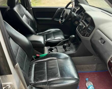 Черный Мицубиси Паджеро, объемом двигателя 3.2 л и пробегом 30 тыс. км за 4200 $, фото 6 на Automoto.ua