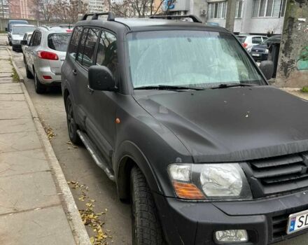 Черный Мицубиси Паджеро, объемом двигателя 3.2 л и пробегом 30 тыс. км за 4200 $, фото 5 на Automoto.ua