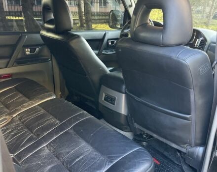 Черный Мицубиси Паджеро, объемом двигателя 3.5 л и пробегом 190 тыс. км за 5899 $, фото 12 на Automoto.ua