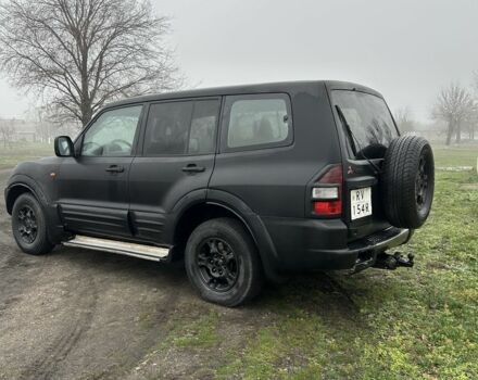 Черный Мицубиси Паджеро, объемом двигателя 3.5 л и пробегом 300 тыс. км за 2800 $, фото 4 на Automoto.ua