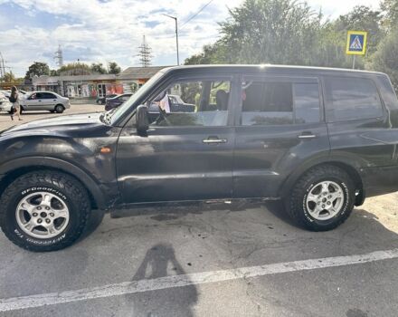 Черный Мицубиси Паджеро, объемом двигателя 3.2 л и пробегом 350 тыс. км за 5000 $, фото 1 на Automoto.ua