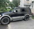 Чорний Міцубісі Паджеро, об'ємом двигуна 3.2 л та пробігом 285 тис. км за 2800 $, фото 1 на Automoto.ua
