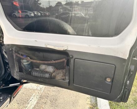 Черный Мицубиси Паджеро, объемом двигателя 3.2 л и пробегом 350 тыс. км за 5000 $, фото 7 на Automoto.ua