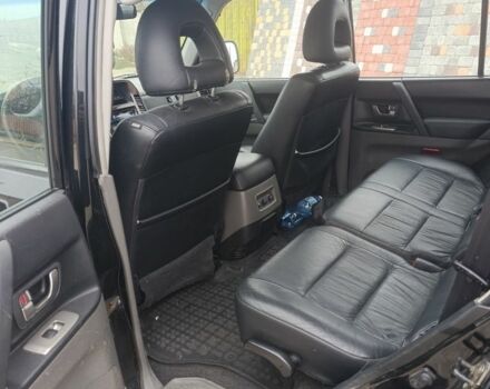 Чорний Міцубісі Паджеро, об'ємом двигуна 3.2 л та пробігом 202 тис. км за 4999 $, фото 10 на Automoto.ua