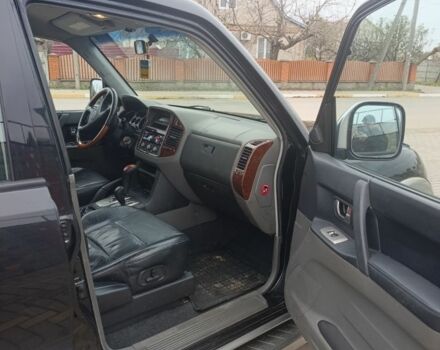 Чорний Міцубісі Паджеро, об'ємом двигуна 3.2 л та пробігом 202 тис. км за 4999 $, фото 12 на Automoto.ua