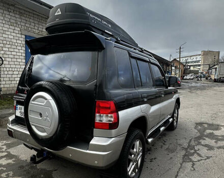 Чорний Міцубісі Паджеро, об'ємом двигуна 1.83 л та пробігом 229 тис. км за 4950 $, фото 3 на Automoto.ua