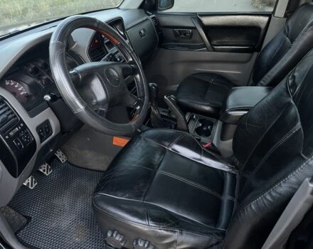 Черный Мицубиси Паджеро, объемом двигателя 3.2 л и пробегом 200 тыс. км за 7800 $, фото 7 на Automoto.ua