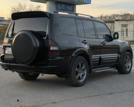 Черный Мицубиси Паджеро, объемом двигателя 3.2 л и пробегом 200 тыс. км за 7800 $, фото 4 на Automoto.ua
