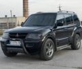 Черный Мицубиси Паджеро, объемом двигателя 3.2 л и пробегом 200 тыс. км за 7800 $, фото 1 на Automoto.ua