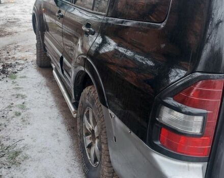Чорний Міцубісі Паджеро, об'ємом двигуна 3.2 л та пробігом 350 тис. км за 3000 $, фото 2 на Automoto.ua