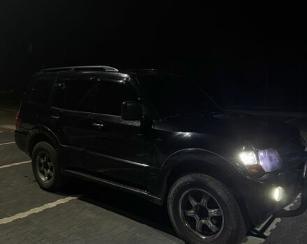 Черный Мицубиси Паджеро, объемом двигателя 3.5 л и пробегом 273 тыс. км за 8200 $, фото 2 на Automoto.ua