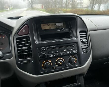 Чорний Міцубісі Паджеро, об'ємом двигуна 3.2 л та пробігом 580 тис. км за 4200 $, фото 11 на Automoto.ua