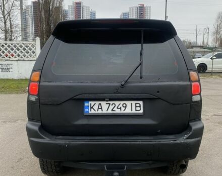 Чорний Міцубісі Паджеро, об'ємом двигуна 3 л та пробігом 300 тис. км за 5400 $, фото 2 на Automoto.ua