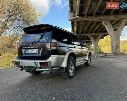 Черный Мицубиси Паджеро, объемом двигателя 3 л и пробегом 293 тыс. км за 4599 $, фото 4 на Automoto.ua