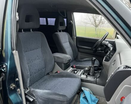 Черный Мицубиси Паджеро, объемом двигателя 3.2 л и пробегом 580 тыс. км за 4200 $, фото 8 на Automoto.ua