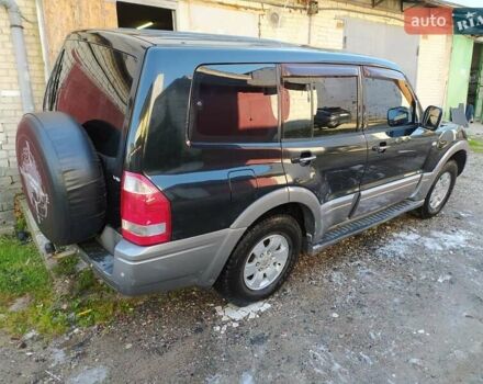 Черный Мицубиси Паджеро, объемом двигателя 3 л и пробегом 285 тыс. км за 7600 $, фото 2 на Automoto.ua
