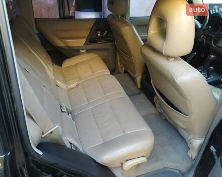 Черный Мицубиси Паджеро, объемом двигателя 3 л и пробегом 285 тыс. км за 7600 $, фото 16 на Automoto.ua