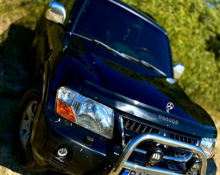 Черный Мицубиси Паджеро, объемом двигателя 3.5 л и пробегом 314 тыс. км за 7247 $, фото 5 на Automoto.ua