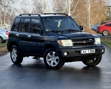Черный Мицубиси Паджеро, объемом двигателя 2 л и пробегом 250 тыс. км за 3150 $, фото 4 на Automoto.ua