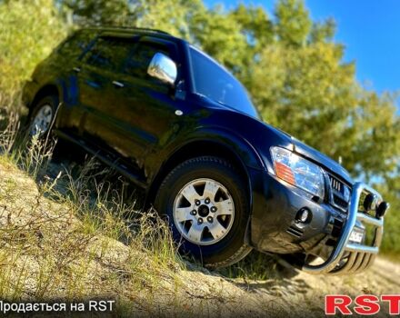 Черный Мицубиси Паджеро, объемом двигателя 3.5 л и пробегом 314 тыс. км за 7247 $, фото 8 на Automoto.ua