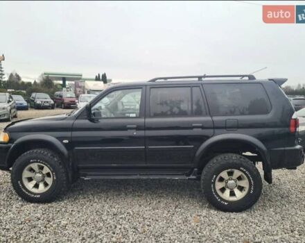 Черный Мицубиси Паджеро, объемом двигателя 3.5 л и пробегом 200 тыс. км за 3700 $, фото 4 на Automoto.ua