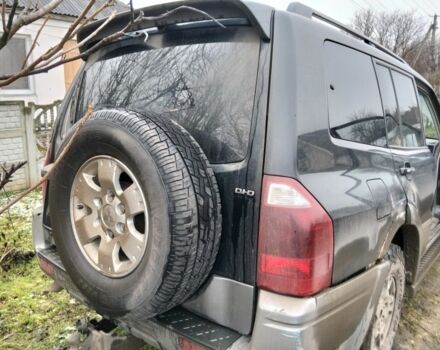 Черный Мицубиси Паджеро, объемом двигателя 3.2 л и пробегом 300 тыс. км за 4600 $, фото 2 на Automoto.ua
