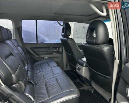 Чорний Міцубісі Паджеро, об'ємом двигуна 2.97 л та пробігом 228 тис. км за 8500 $, фото 9 на Automoto.ua