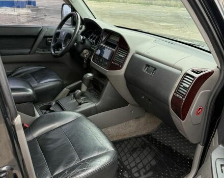 Черный Мицубиси Паджеро, объемом двигателя 0 л и пробегом 250 тыс. км за 3850 $, фото 9 на Automoto.ua