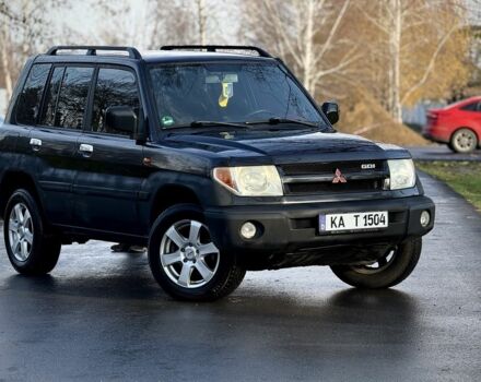 Черный Мицубиси Паджеро, объемом двигателя 2 л и пробегом 250 тыс. км за 3150 $, фото 2 на Automoto.ua