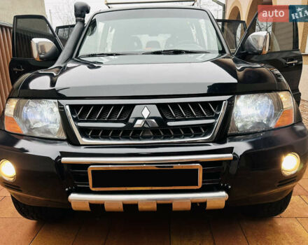 Черный Мицубиси Паджеро, объемом двигателя 3.2 л и пробегом 230 тыс. км за 10800 $, фото 126 на Automoto.ua
