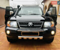 Черный Мицубиси Паджеро, объемом двигателя 3.2 л и пробегом 230 тыс. км за 10800 $, фото 2 на Automoto.ua