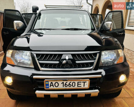 Черный Мицубиси Паджеро, объемом двигателя 3.2 л и пробегом 230 тыс. км за 10800 $, фото 141 на Automoto.ua